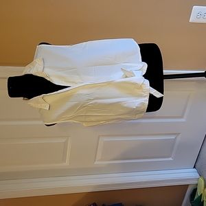 Easy breezy white blouse with tie at the end.